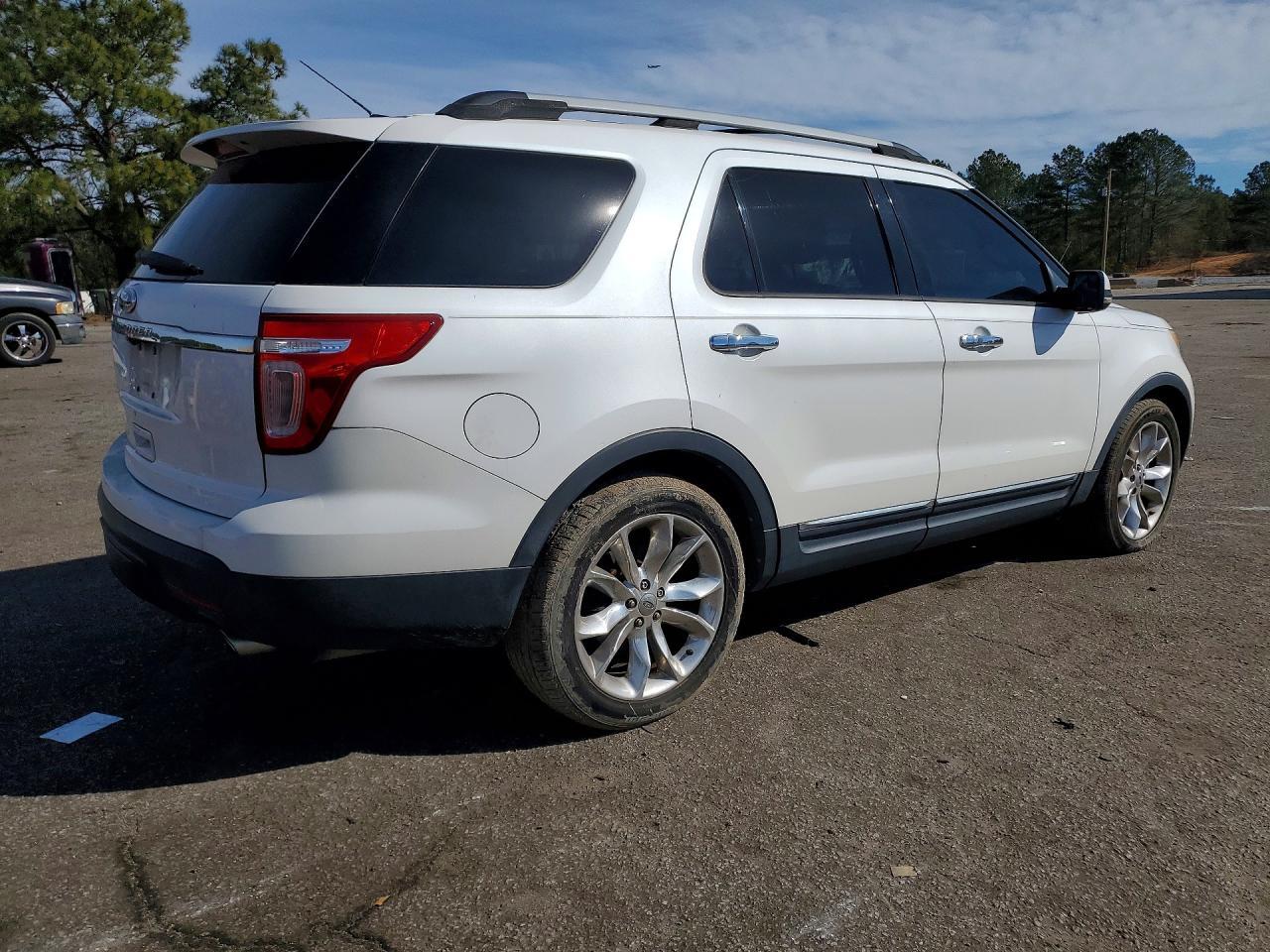 2011 Ford Explorer Limited - Image 3