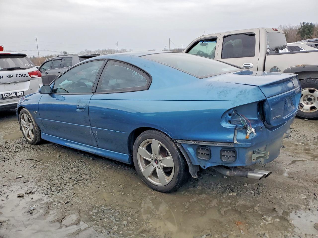 2004 Pontiac Gto - Image 2