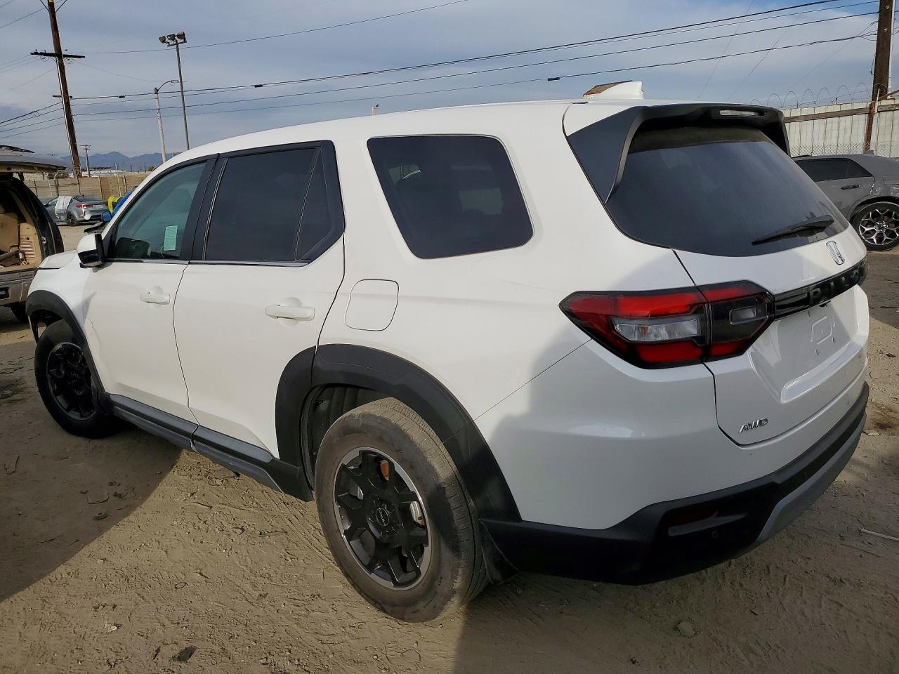 2025 Honda Pilot Exl - Image 2