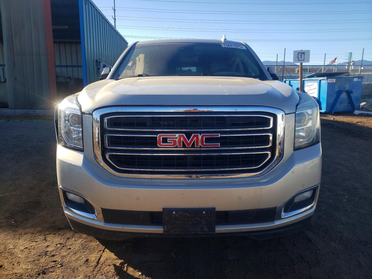 2017 GMC Yukon Xl K1500 Slt - Image 5