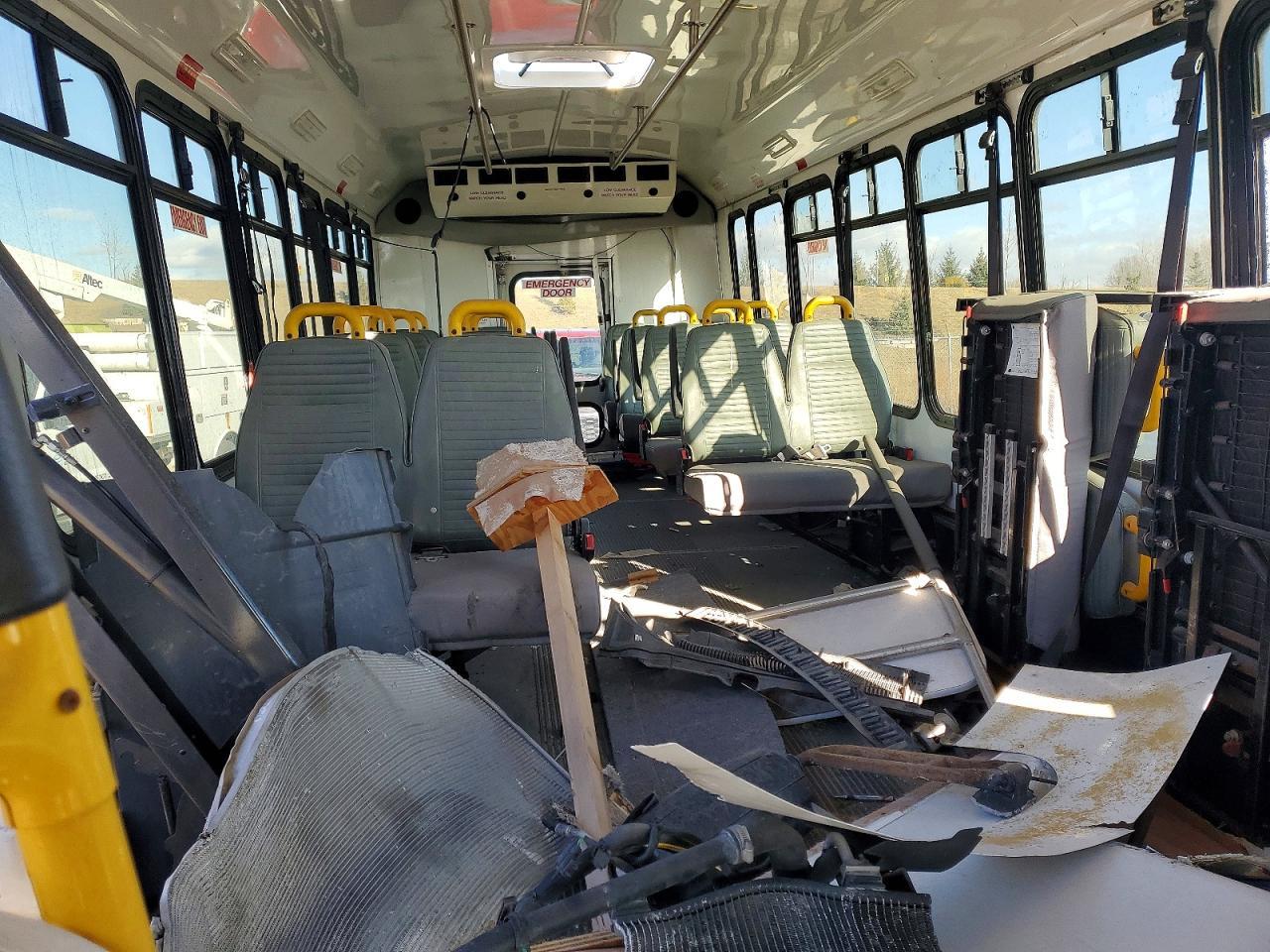 2016 Ford F550 Super Duty - Image 6