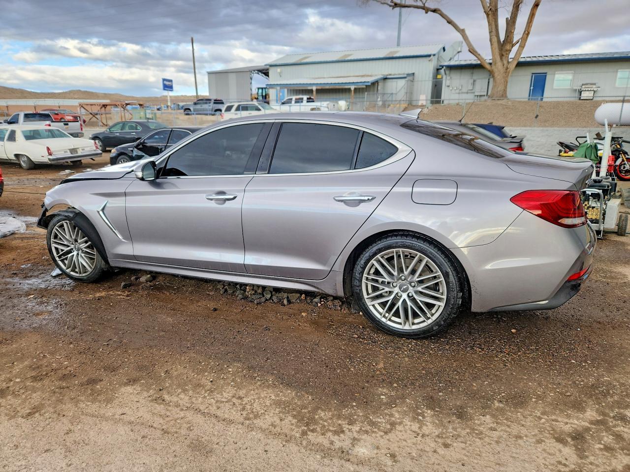 2021 Genesis G70 2.0T - Фото 2