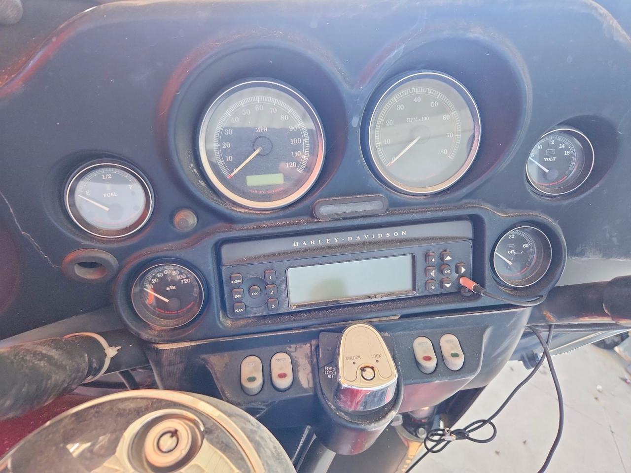 2012 Harley-Davidson Flhtcu Ultra Classic Electra Glide - Фото 7