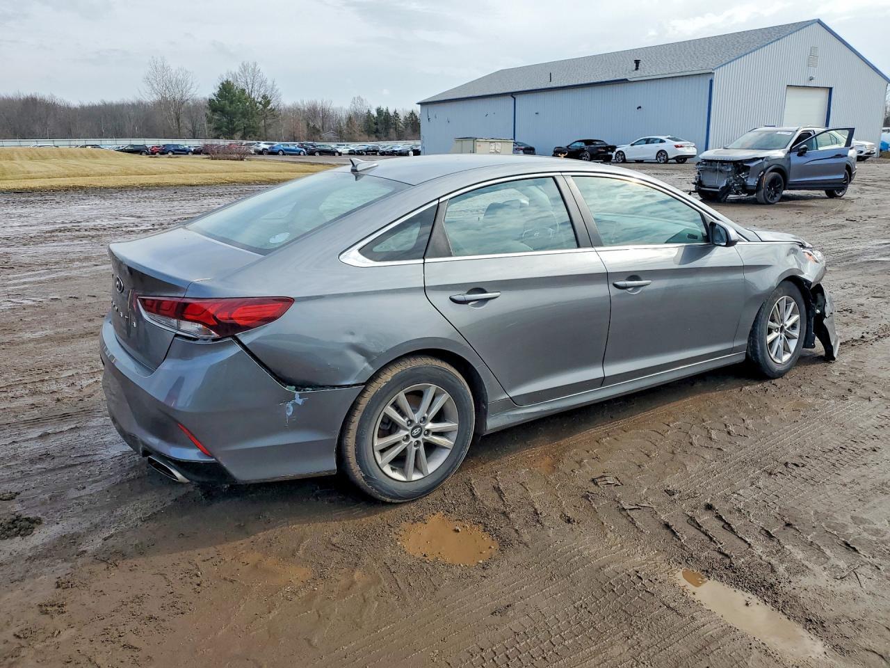 2018 Hyundai Sonata Se - Фото 3