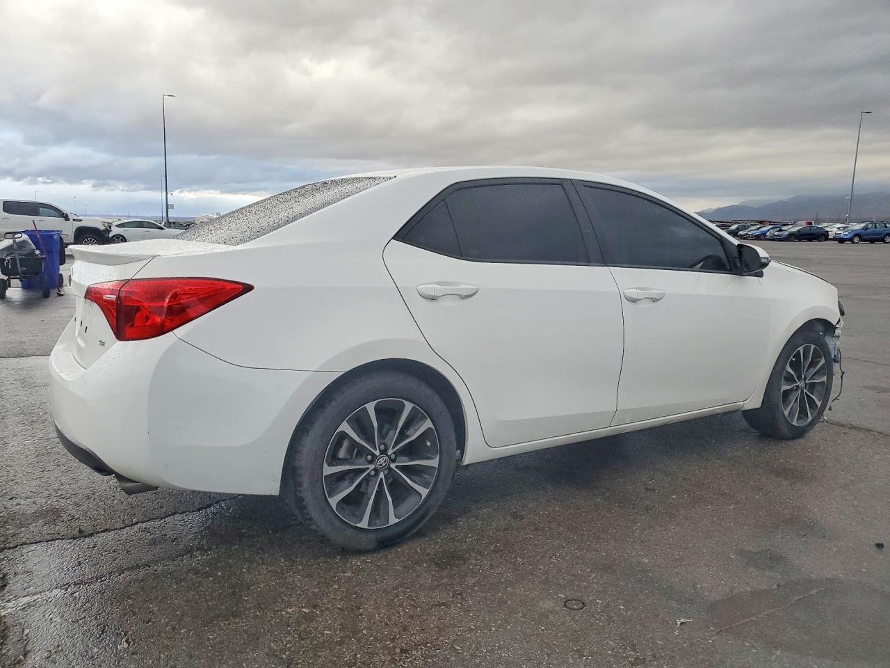 2019 Toyota Corolla Se - Фото 3