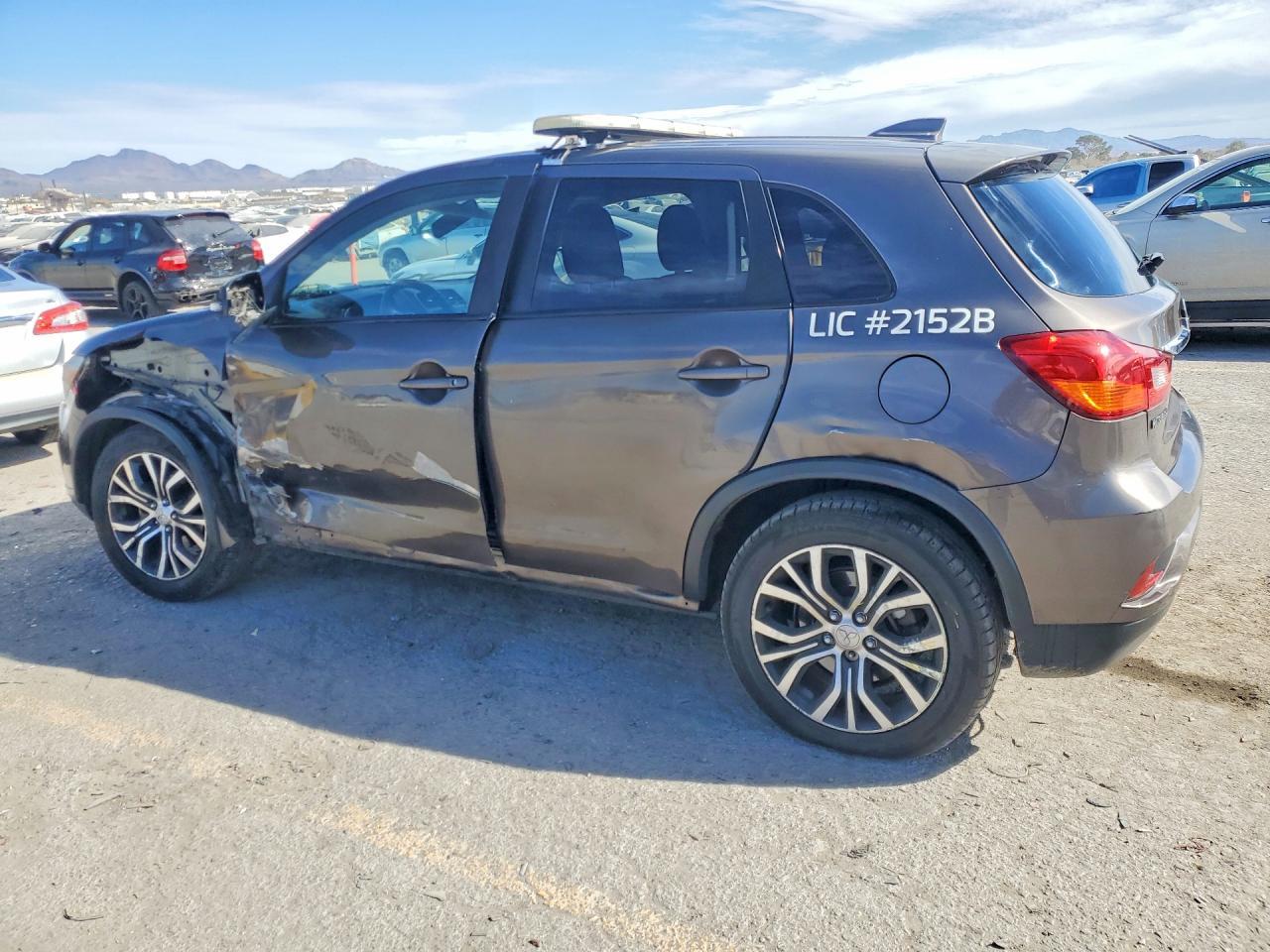 2018 Mitsubishi Outlander Sport Es - Фото 2