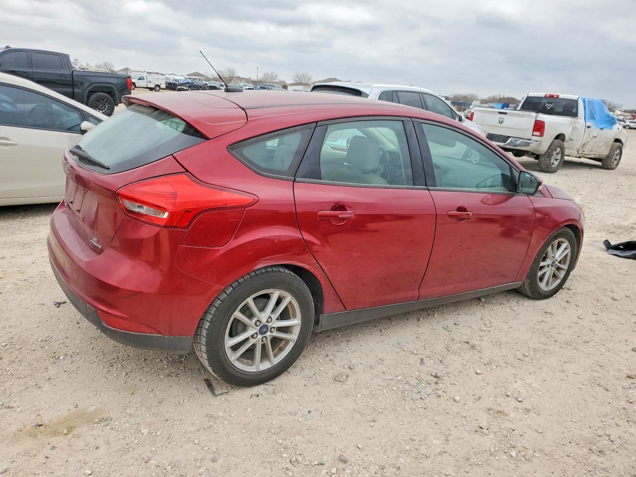2015 Ford Focus Se - Фото 3
