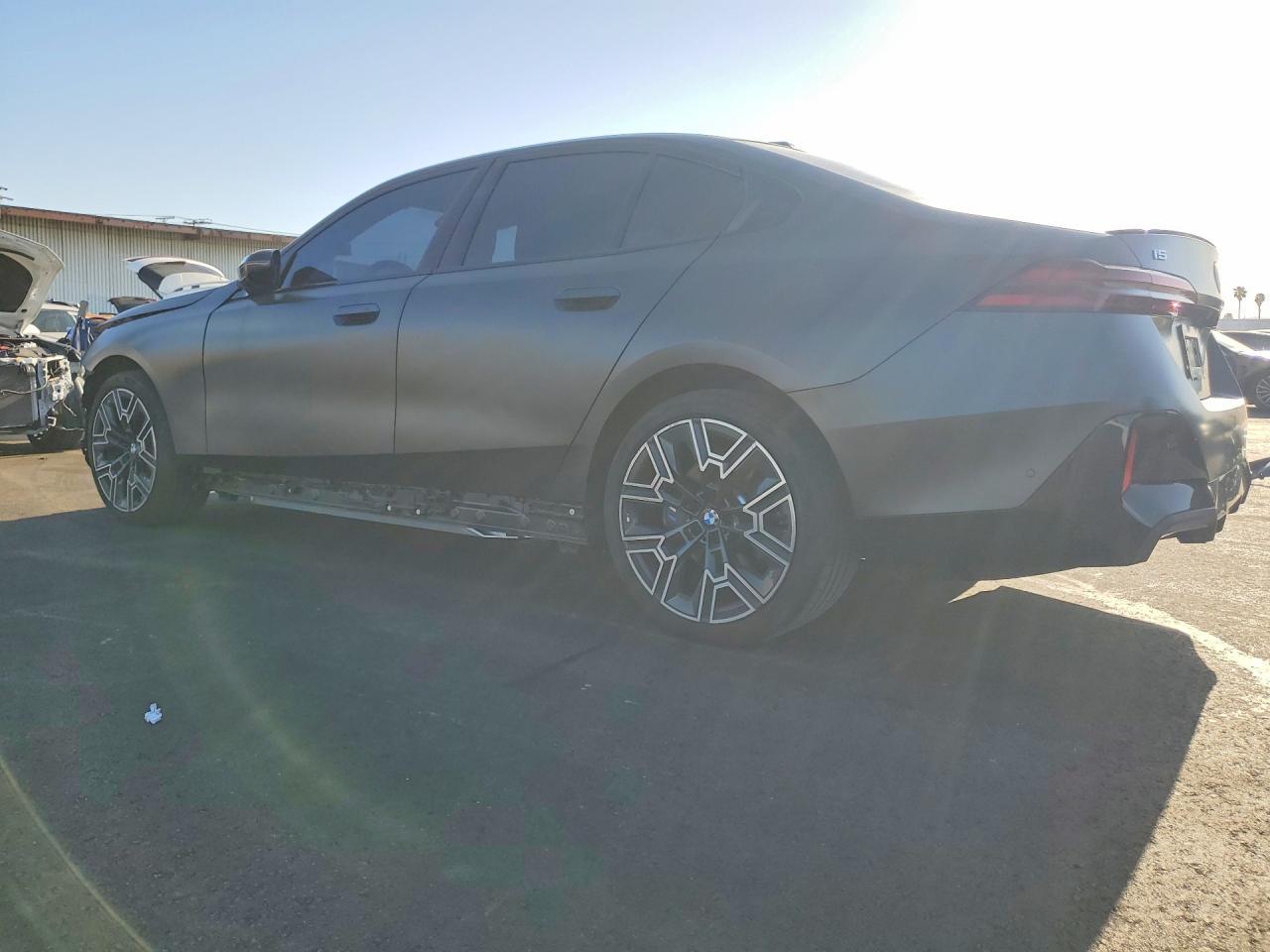 2026 BMW I5 Edrive 40 - Фото 2