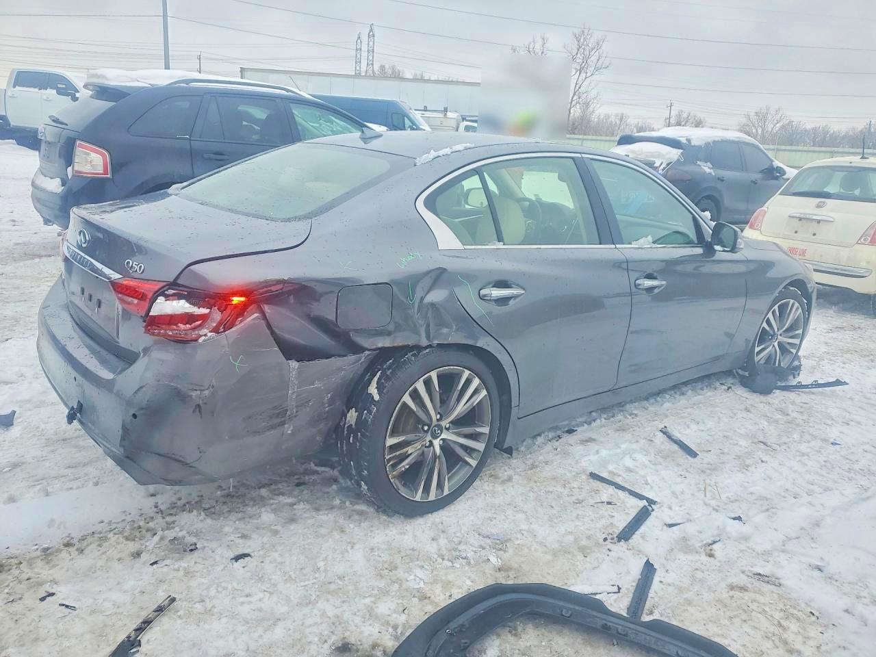 2018 Infiniti Q50 Hybrid Luxe - Фото 3