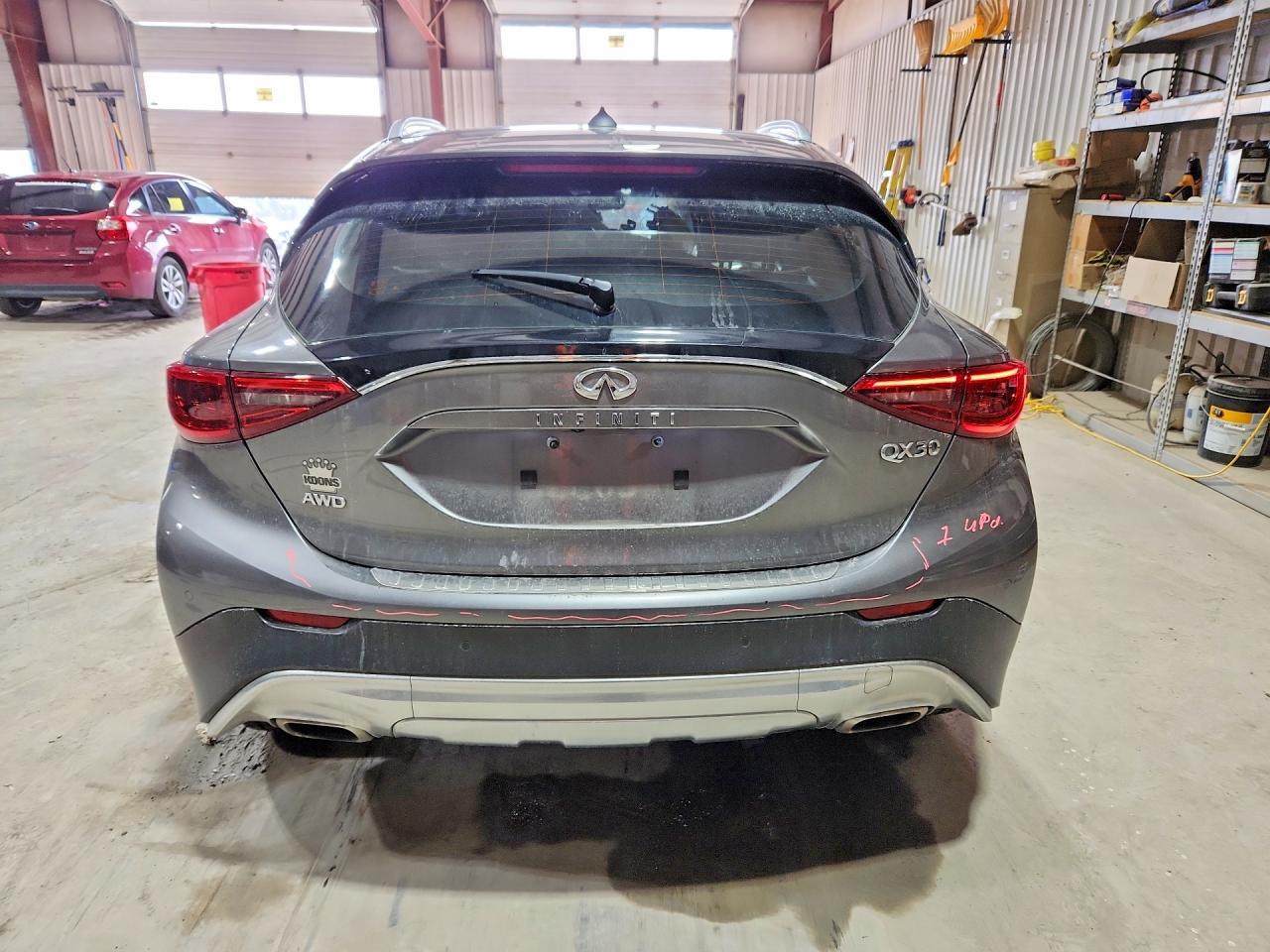 2017 Infiniti Qx30 Base - Фото 6