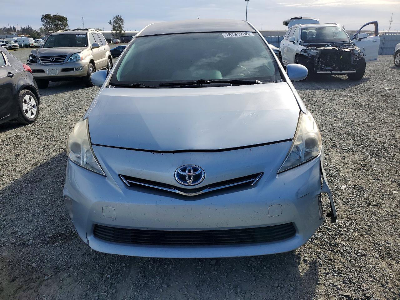 2014 Toyota Prius V - Фото 5