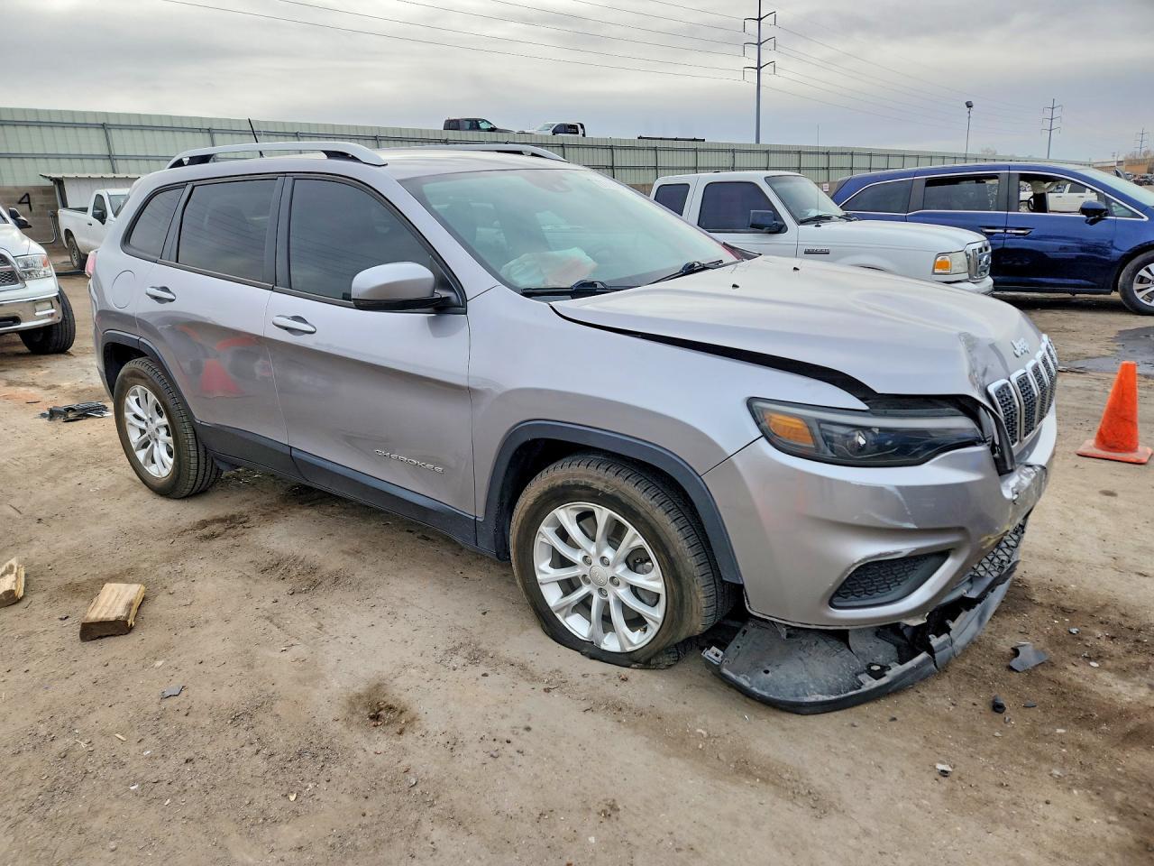 2021 Jeep Cherokee Latitude - Фото 4