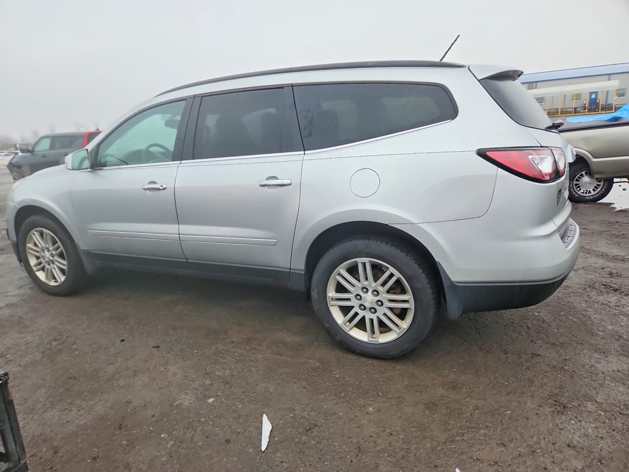 2015 Chevrolet Traverse - Image 2