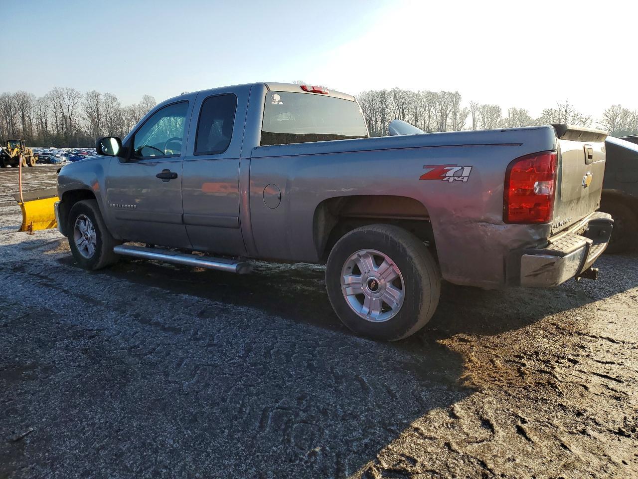2008 Chevrolet Silverado K1500 - Фото 2