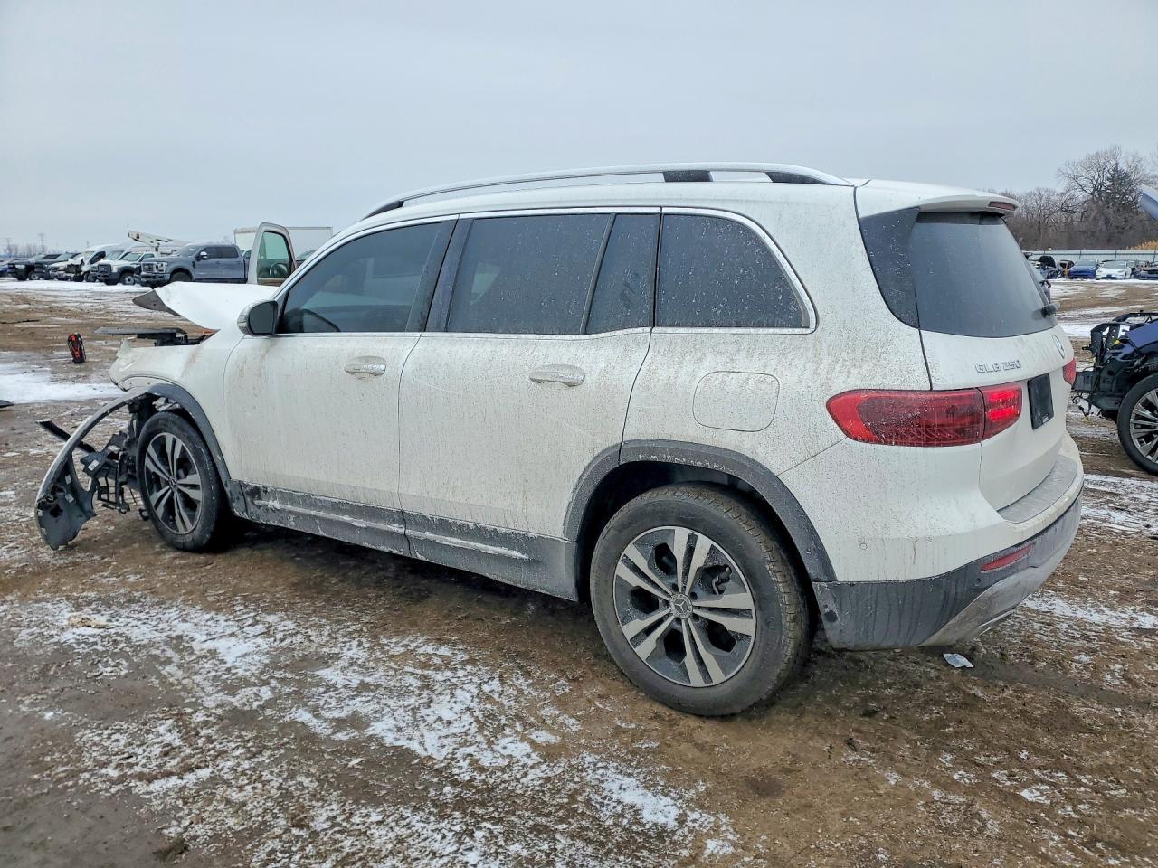 2024 Mercedes-Benz Glb 250 - Image 2