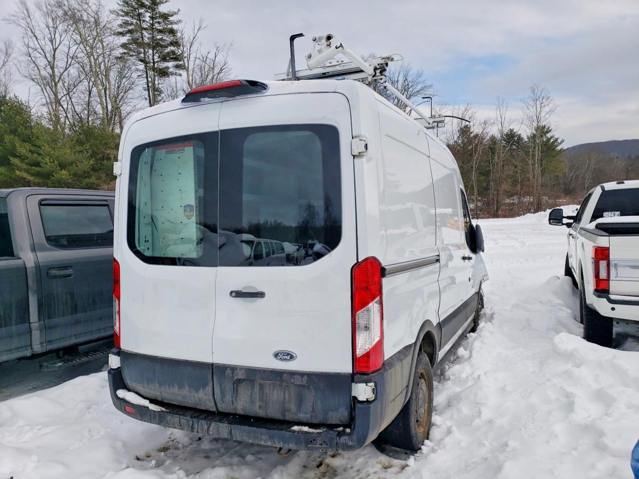 2019 Ford Transit T-250 - Image 3