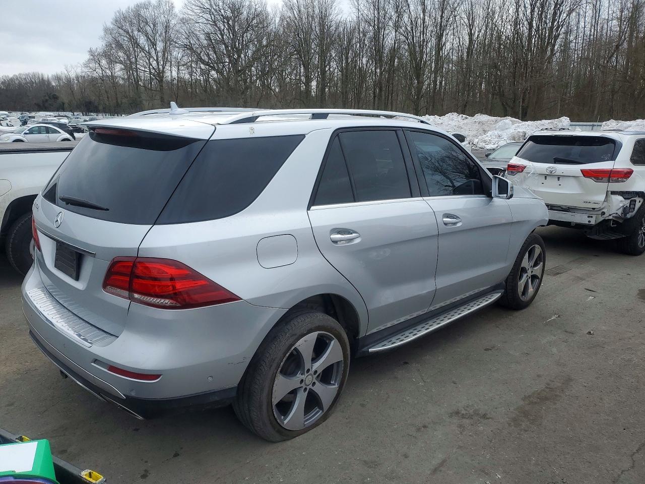 2016 Mercedes-Benz Gle 350 - Фото 3
