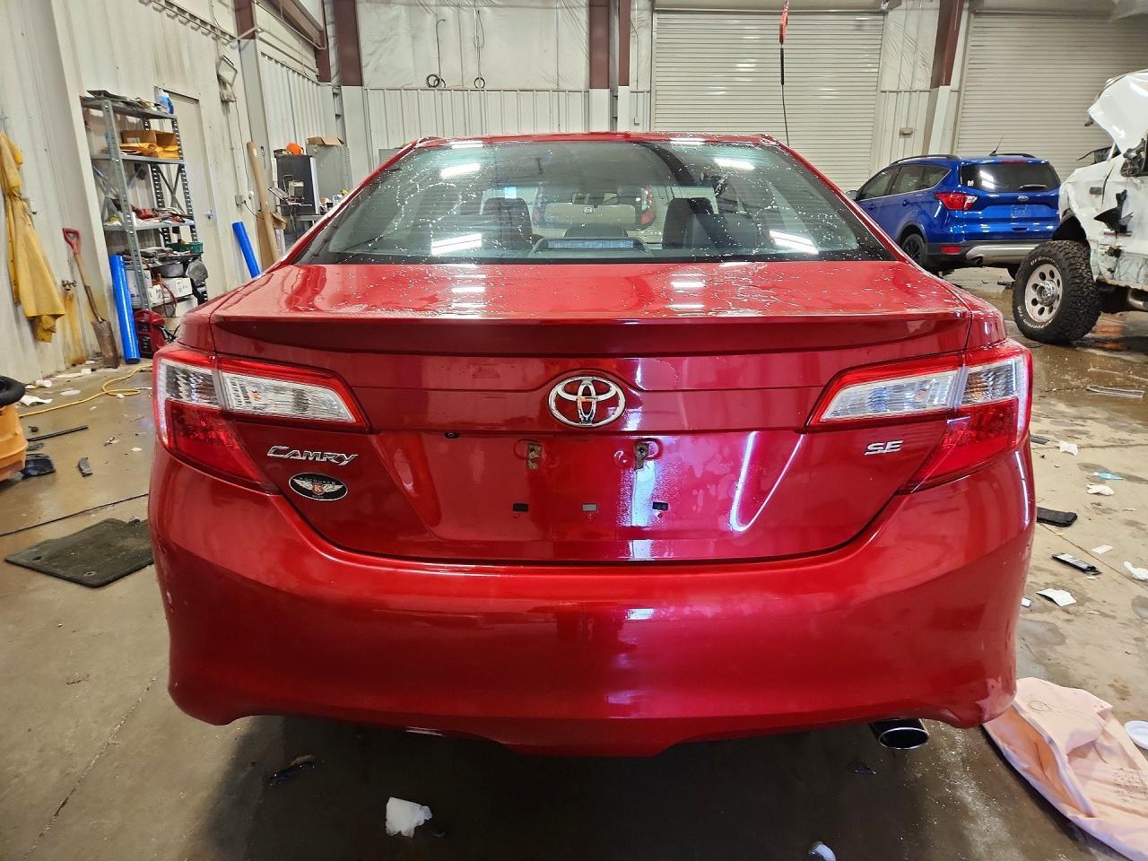 2014 Toyota Camry Se - Image 6