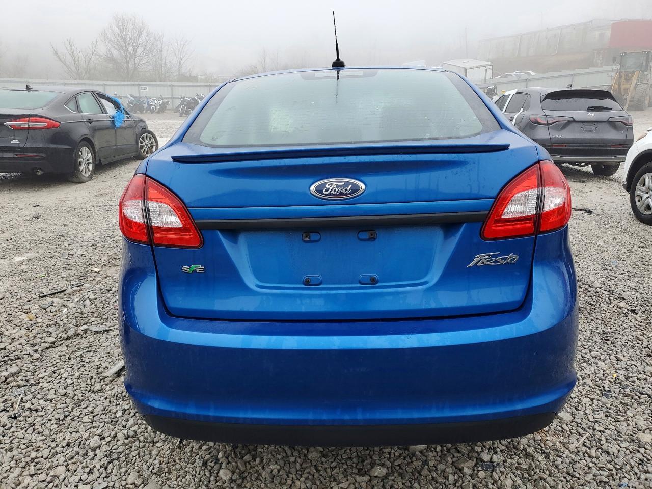 2011 Ford Fiesta Se - Image 6