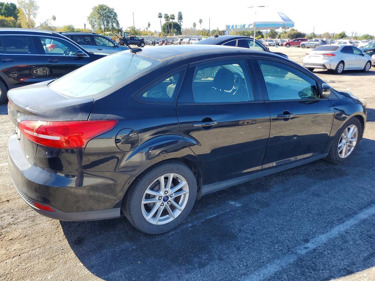 2016 Ford Focus Se - Image 3