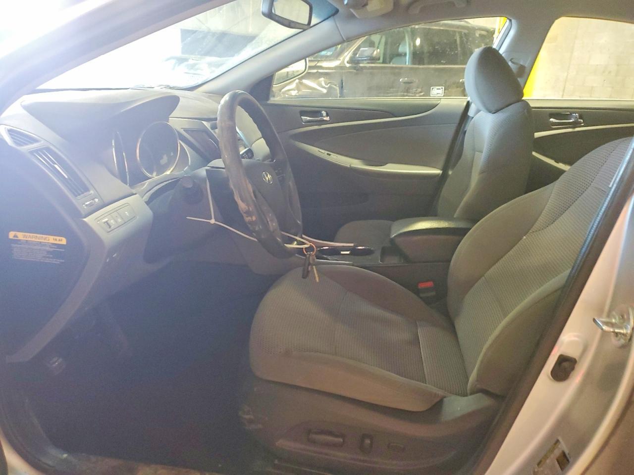 2012 Hyundai Sonata Gls - Image 7