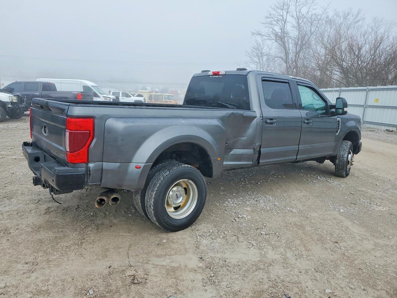 2020 Ford F350 Super Duty - Image 3