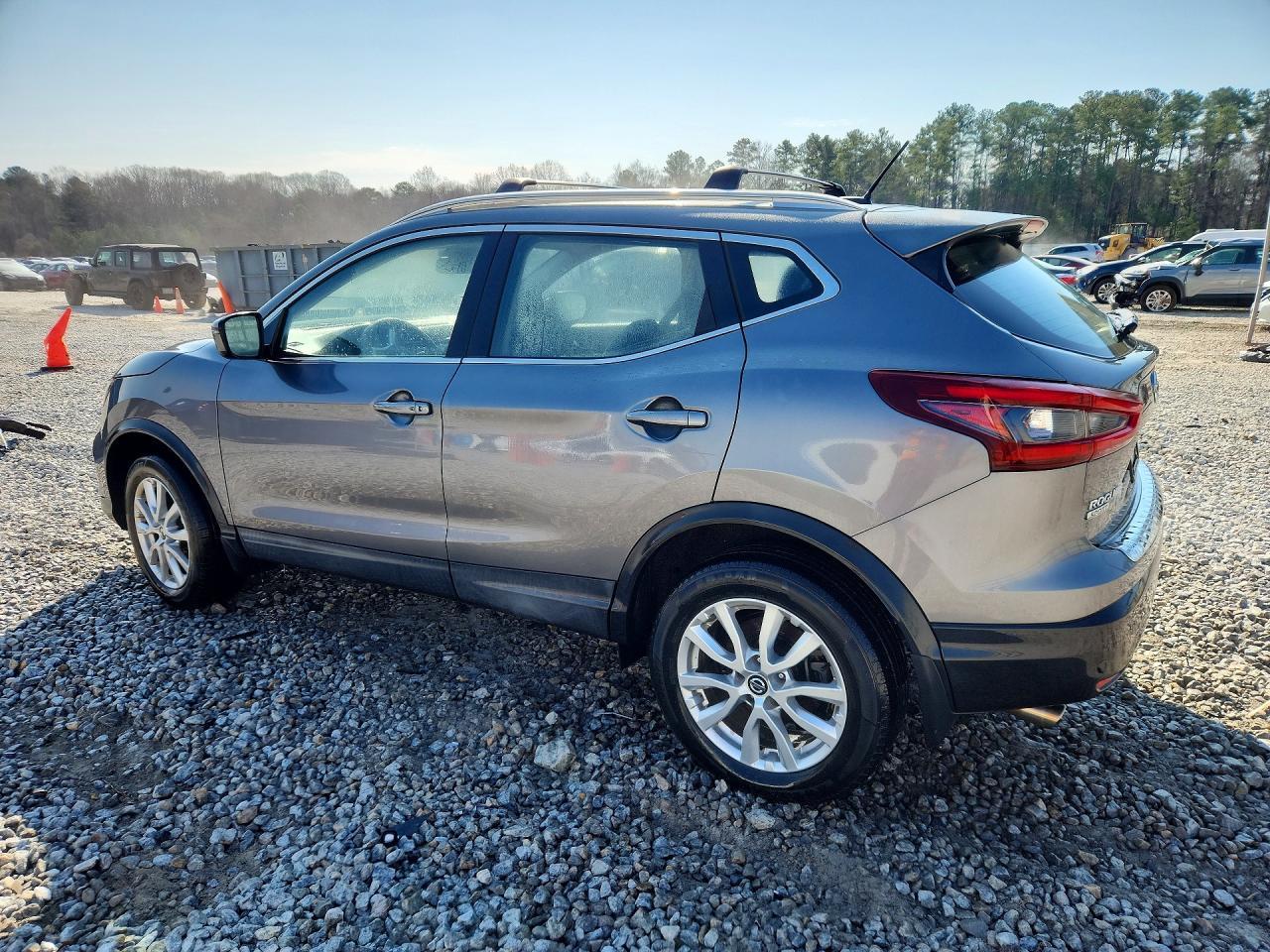 2020 Nissan Rogue Sport Sv - Image 2