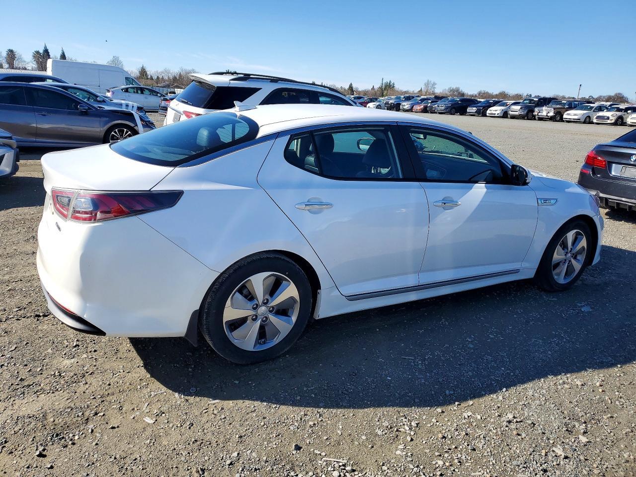 2016 Kia Optima Hybrid - Фото 3