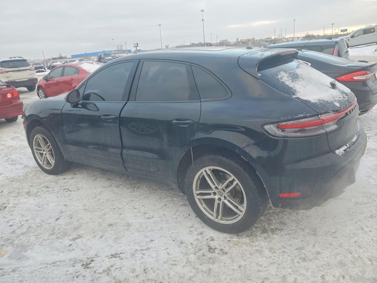 2025 Porsche Macan Base - Фото 2