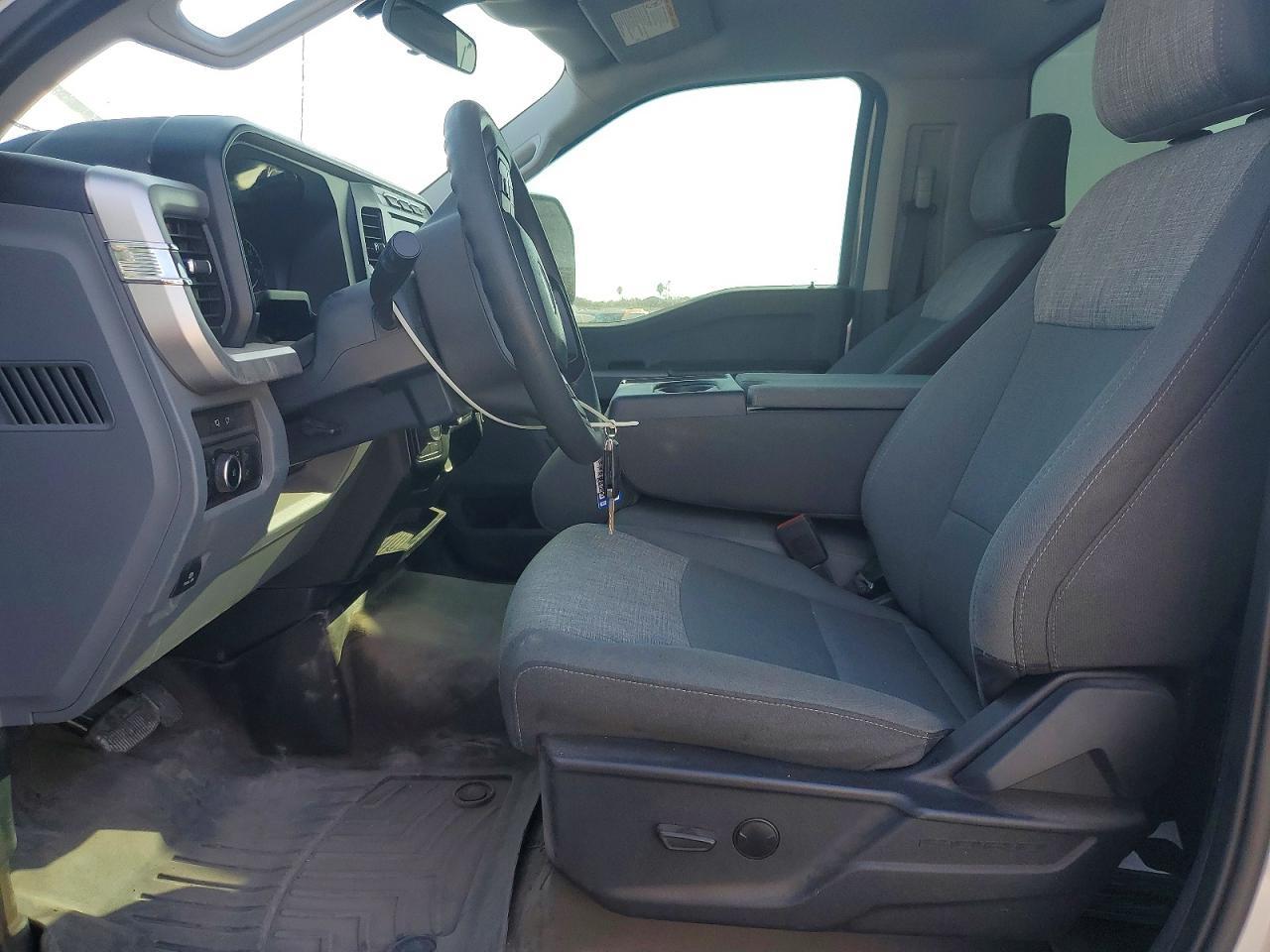 2024 Ford F350 Super Duty - Фото 7