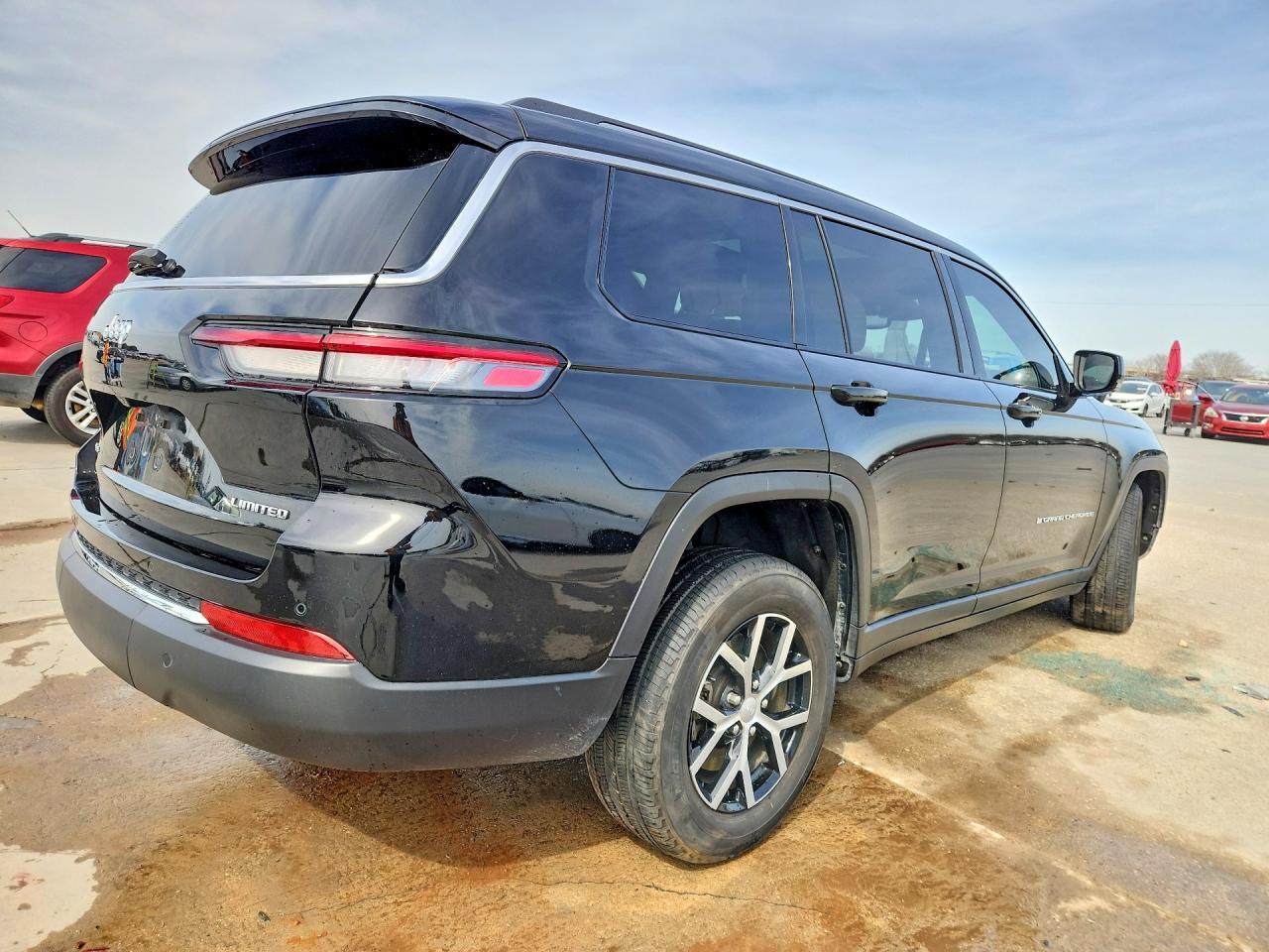 2023 Jeep Grand Cherokee L Limited - Image 3