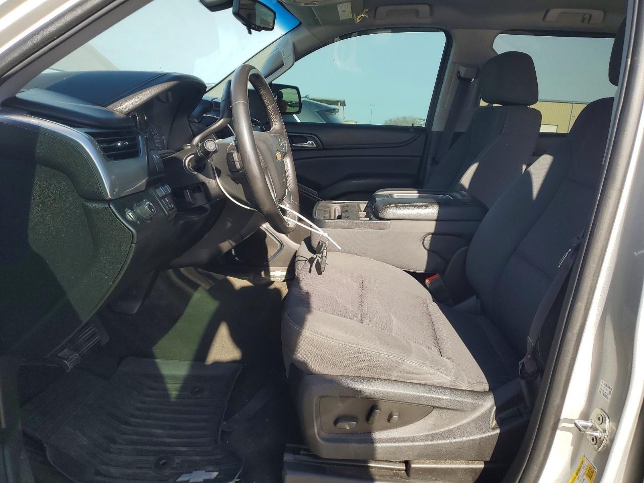 2016 Chevrolet Suburban C1500 Ls - Фото 7