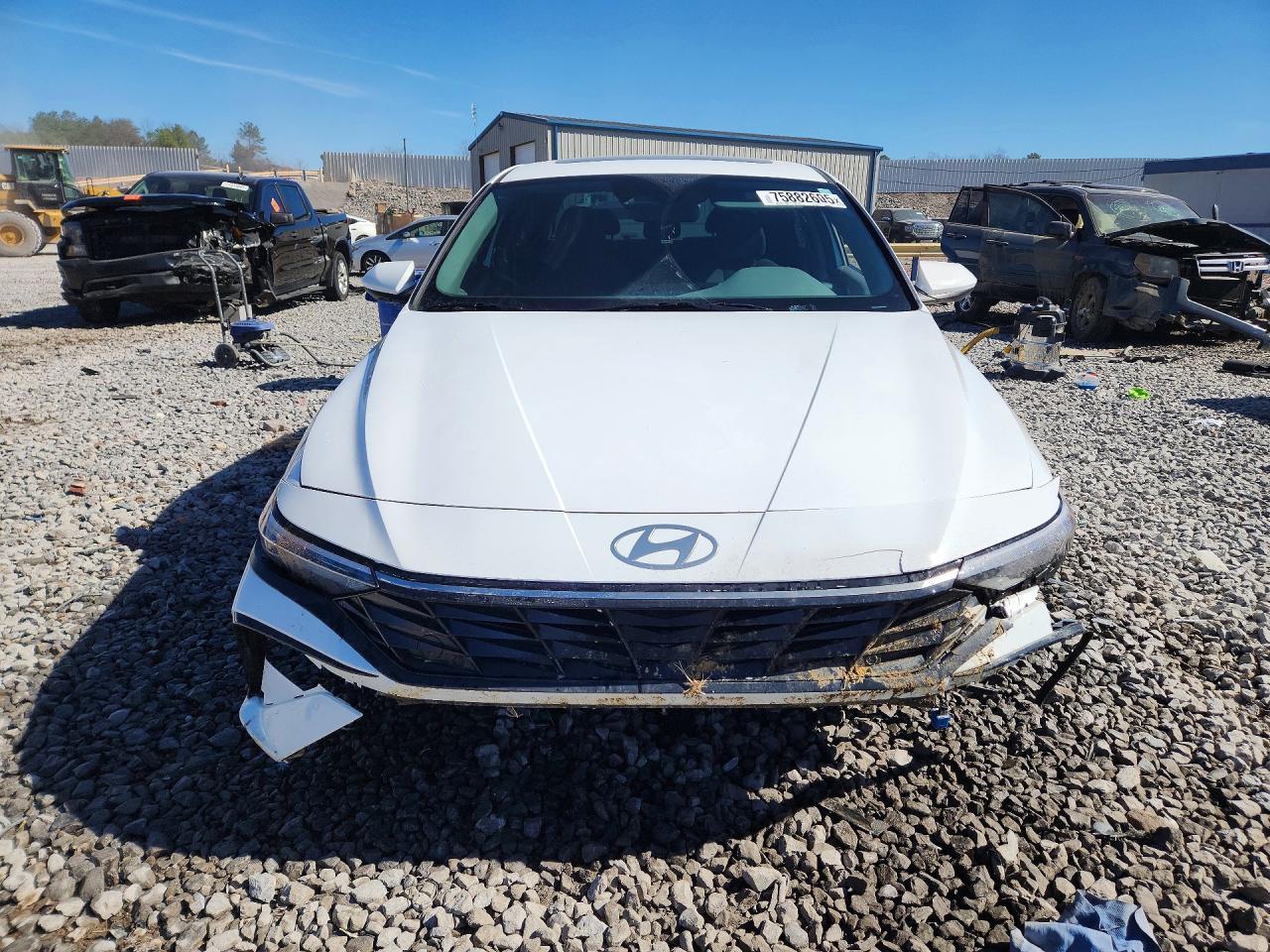 2024 Hyundai Elantra Sel - Image 5