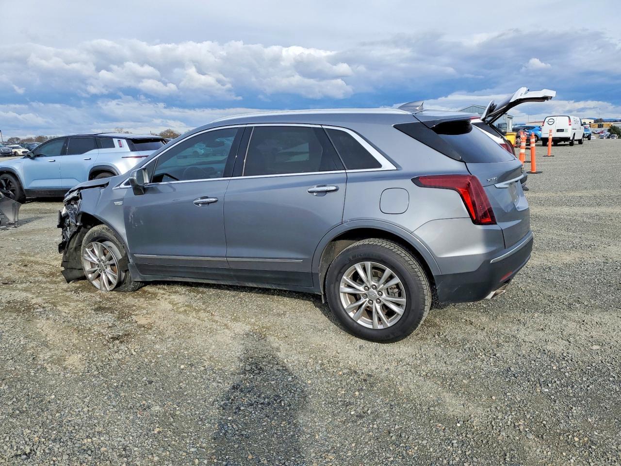 2020 Cadillac Xt5 Luxury - Фото 2