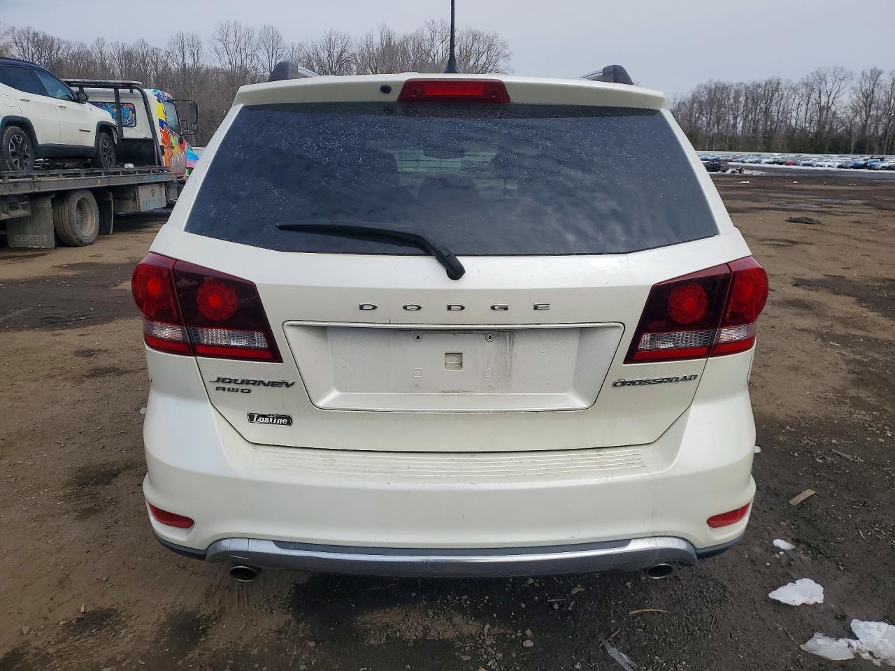 2017 Dodge Journey Crossroad - Image 6