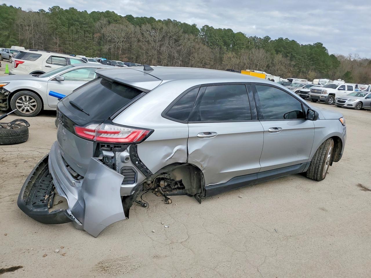 2024 Ford Edge Se - Фото 3