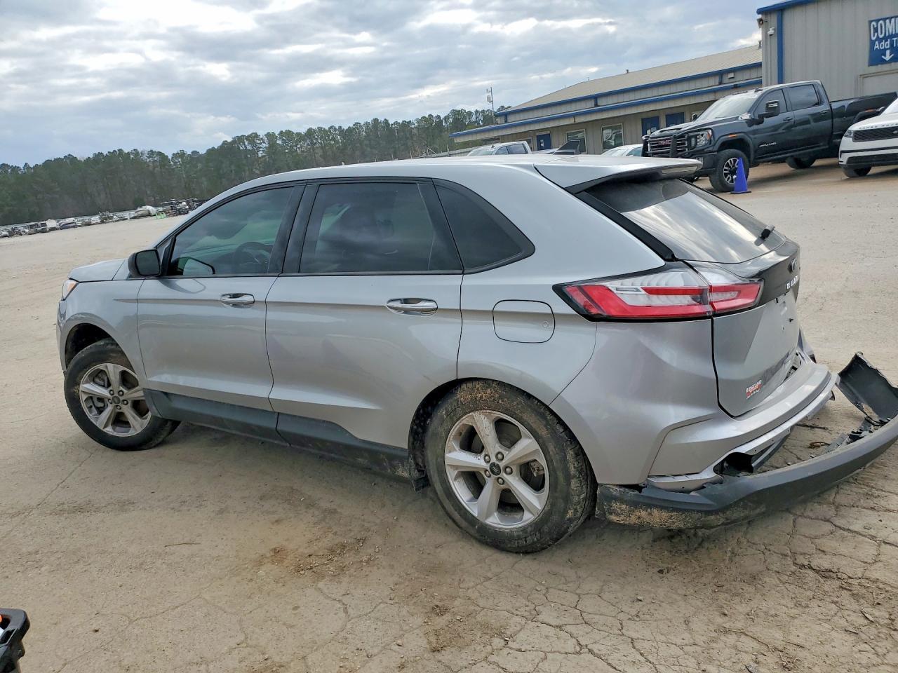 2024 Ford Edge Se - Фото 2
