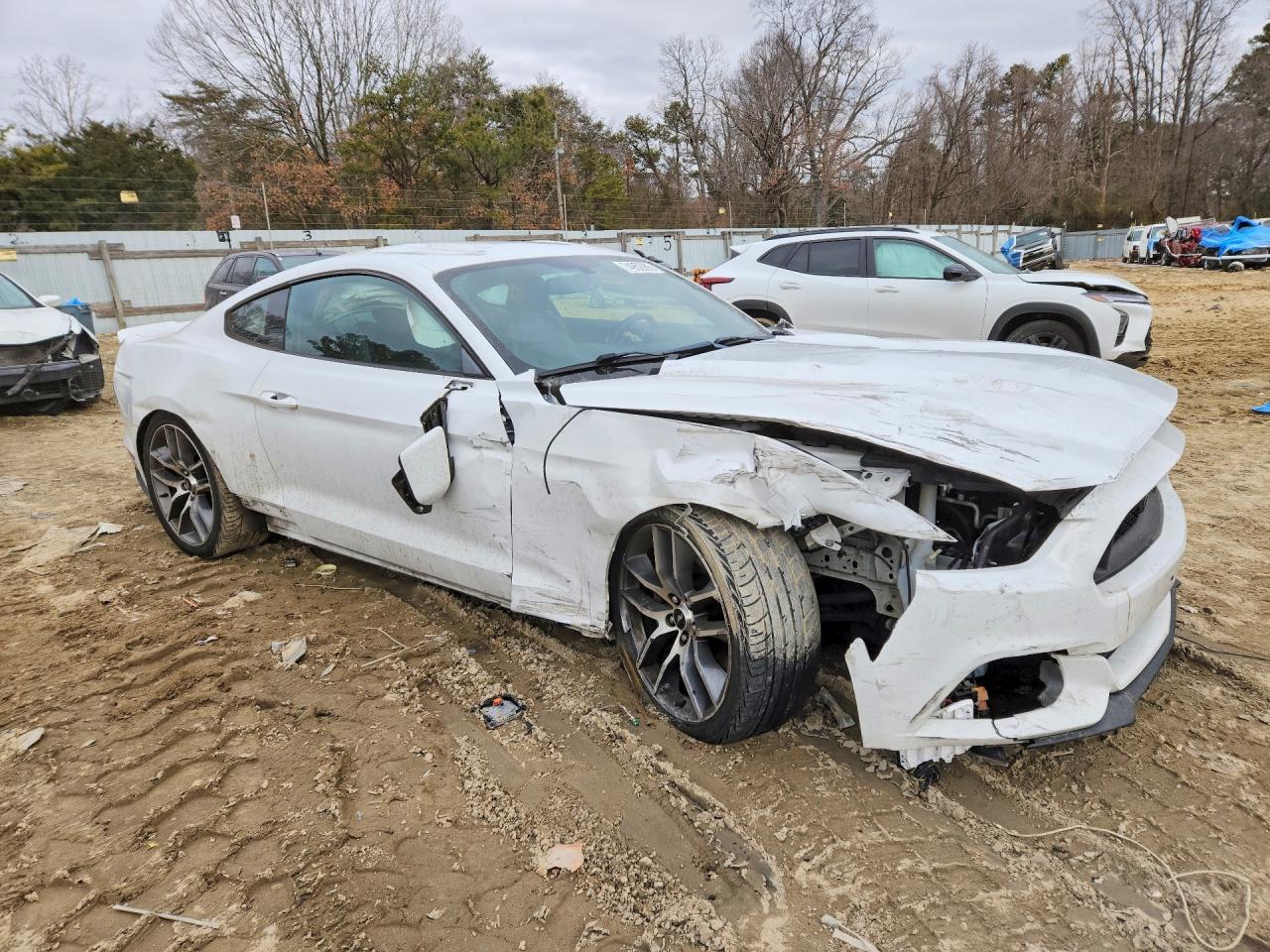 2015 Ford Mustang - Фото 4