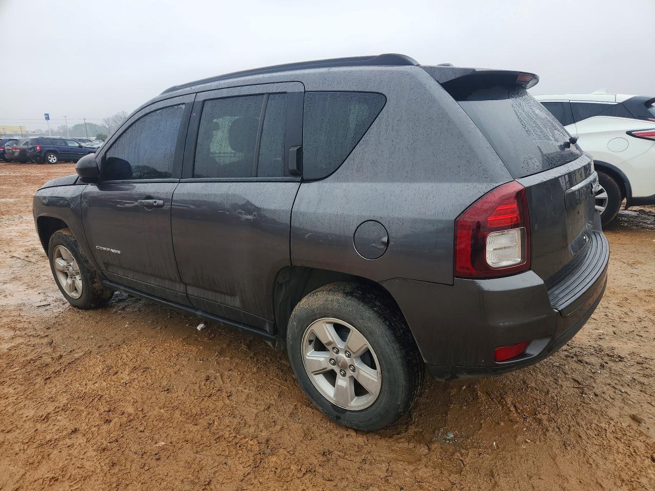 2016 Jeep Compass Sport - Фото 2