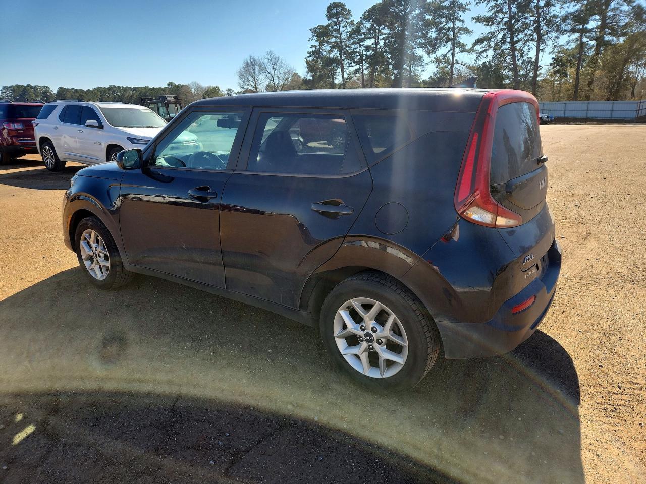 2022 Kia Soul - Image 2
