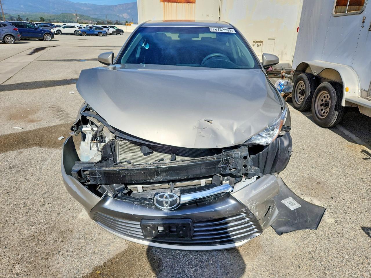 2017 Toyota Camry Le - Фото 5
