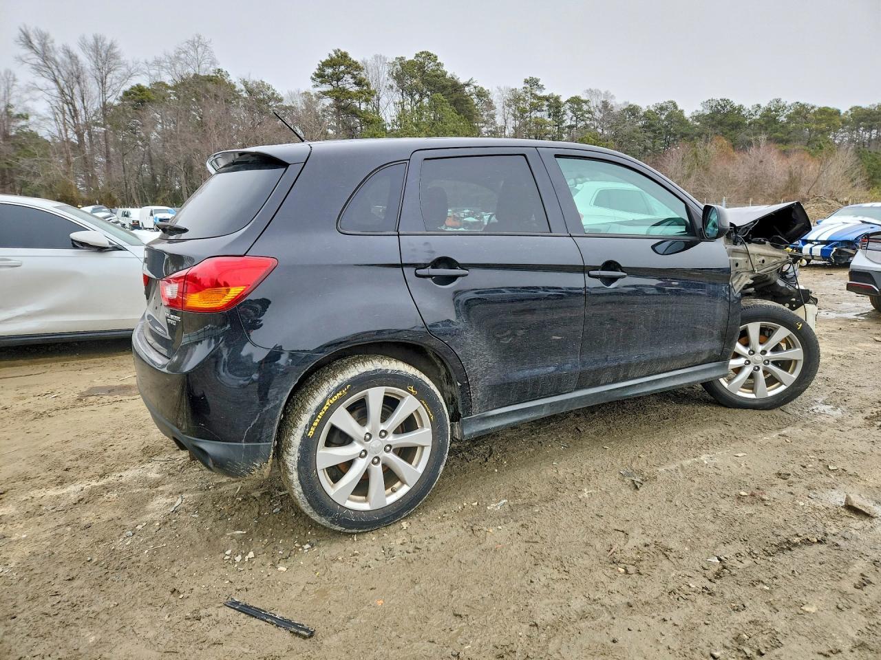 2015 Mitsubishi Outlander Sport Es - Image 3