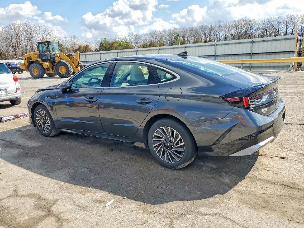2024 Hyundai Sonata Hybrid Sel - Фото 2