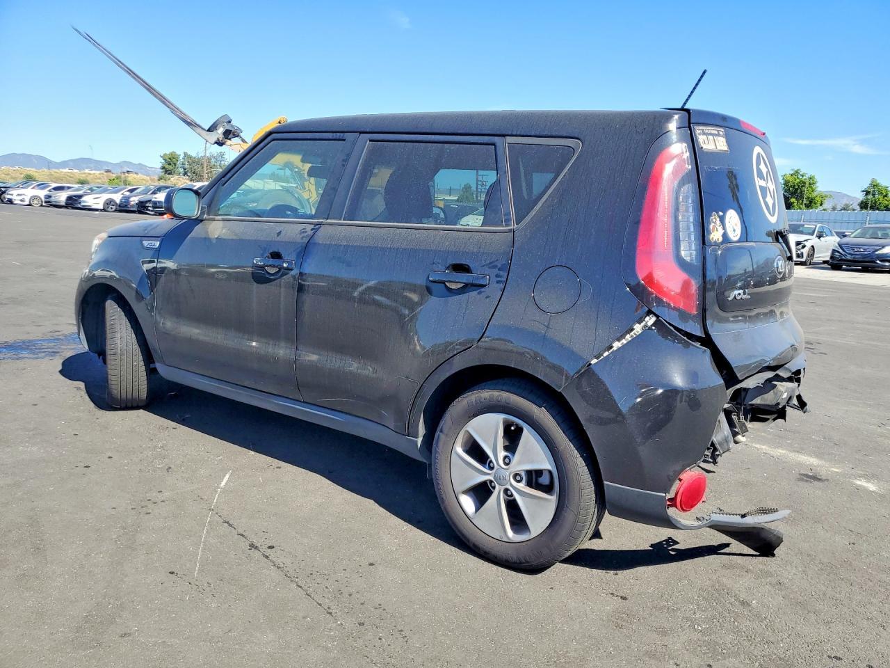 2016 Kia Soul Base - Image 2
