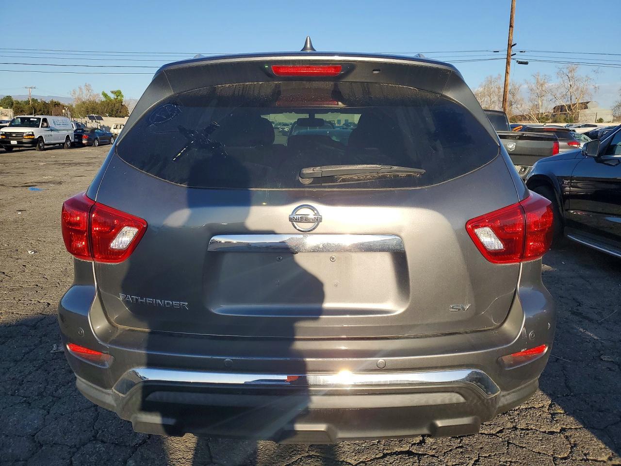 2020 Nissan Pathfinder Sv - Image 6