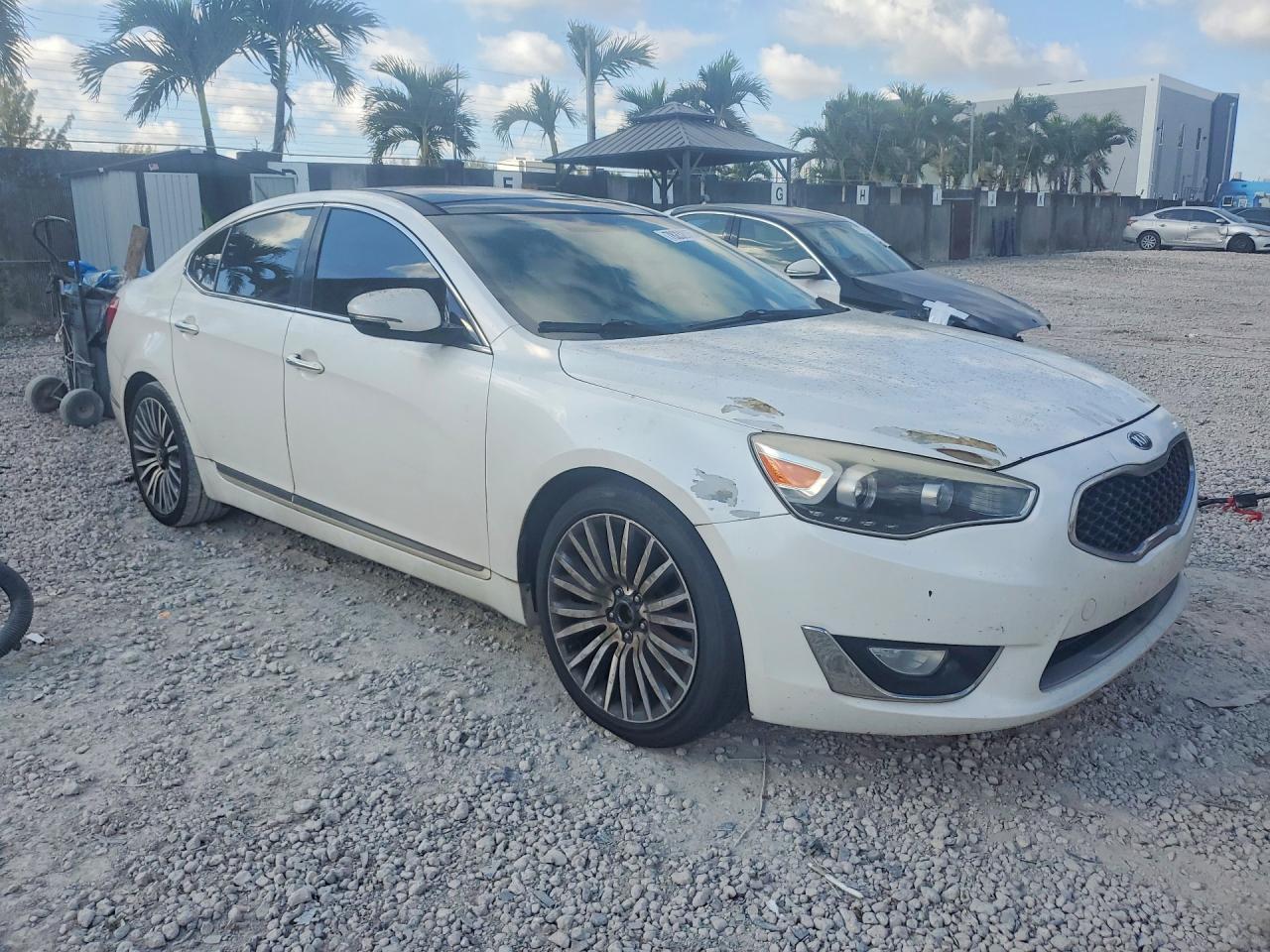 2015 Kia Cadenza Premium - Image 4