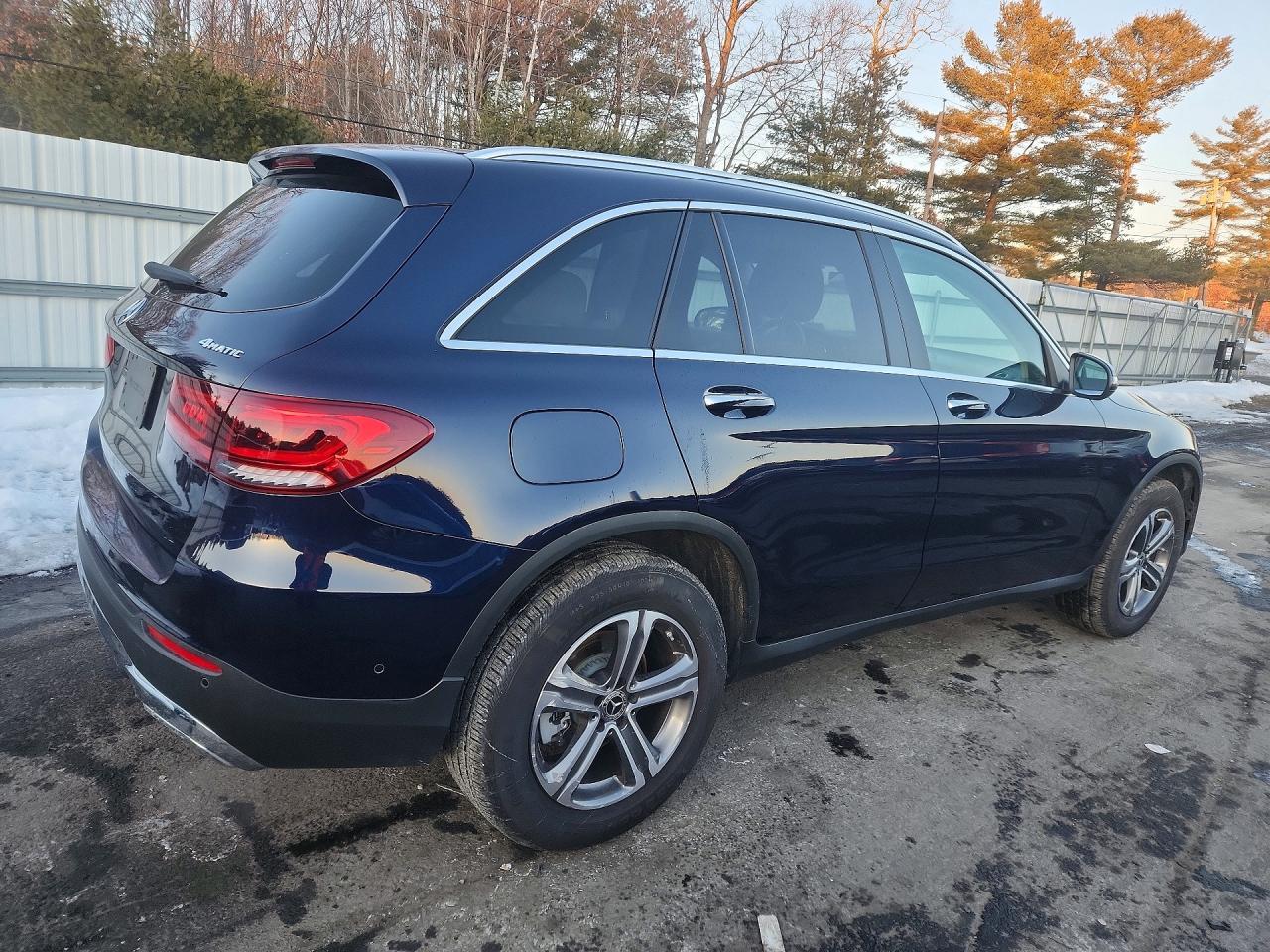 2022 Mercedes-Benz Glc 300 4Matic - Фото 3