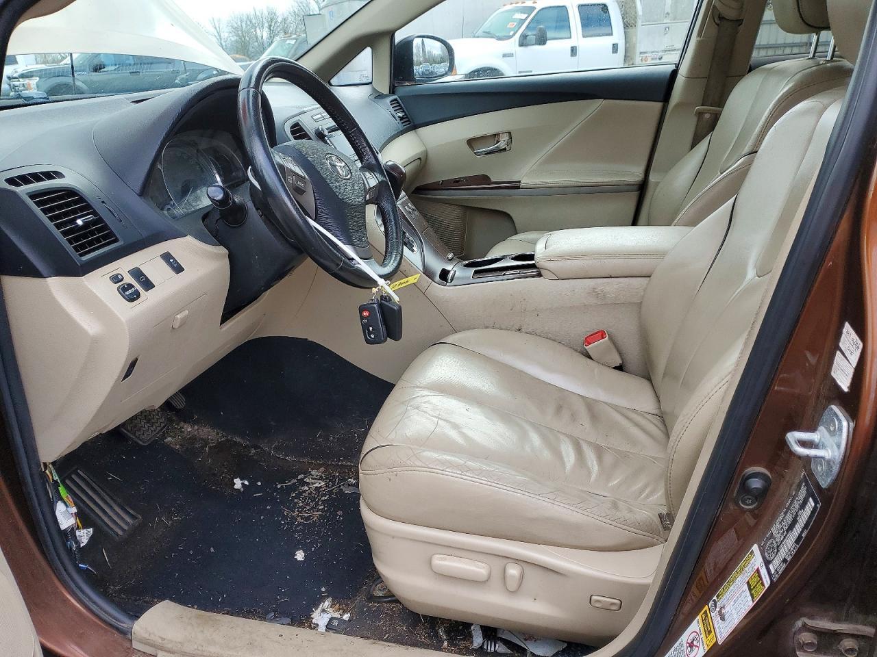 2010 Toyota Venza - Image 7