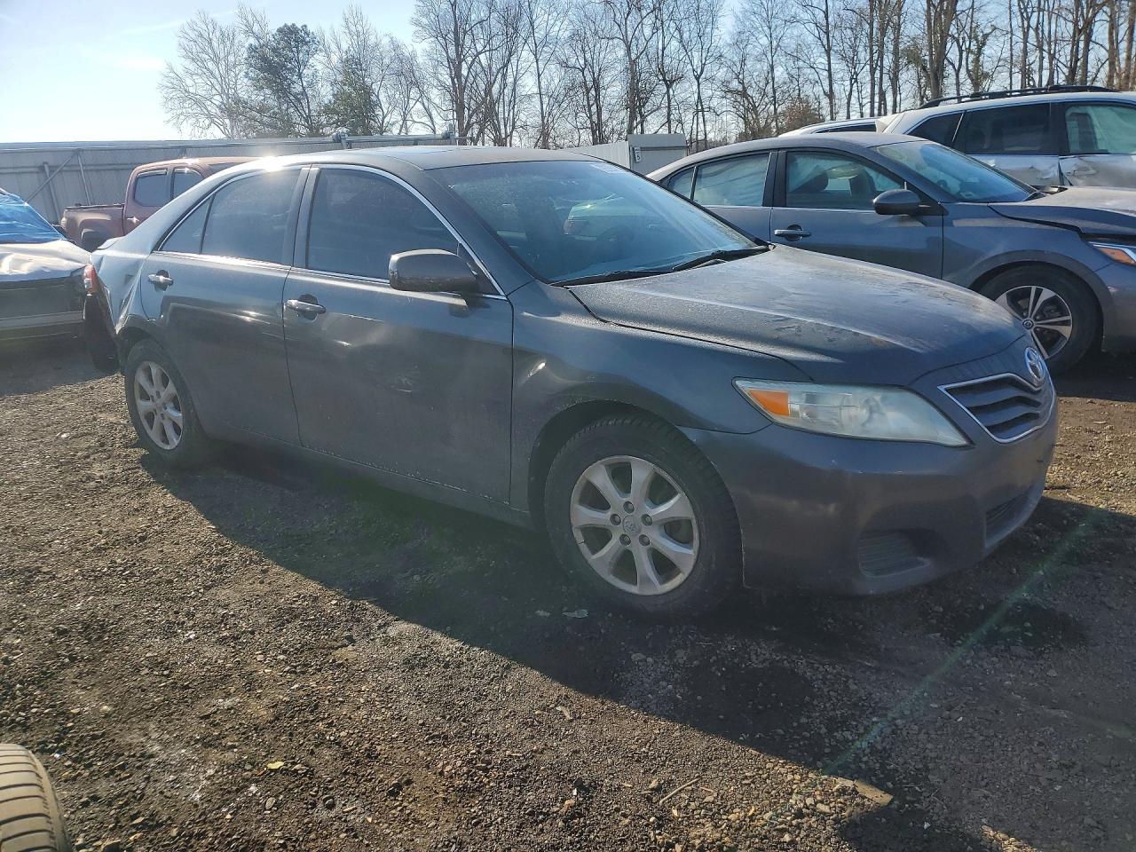 2011 Toyota Camry Base - Фото 4