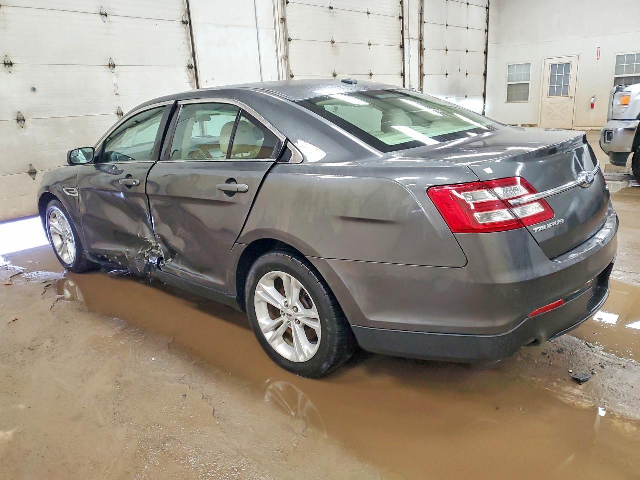 2019 Ford Taurus Sel - Фото 2